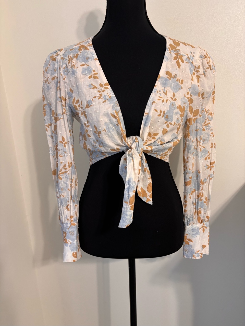 WAYF Floral Swiss Dot Tie Front Crop Top Puff Sleeve Cottagecore Size S